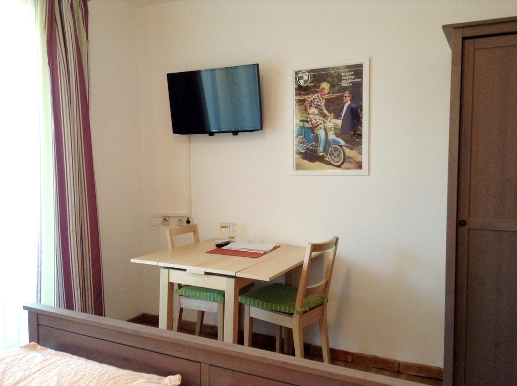 Gasthof Zur Haltestelle Lasberg Pokoj fotografie